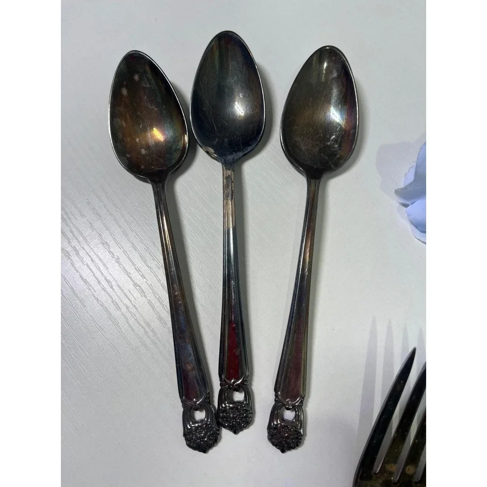 1847 Rogers Bros Eternally‎ Yours Silverplate Flatware 9pc Set Forks Spoons IS